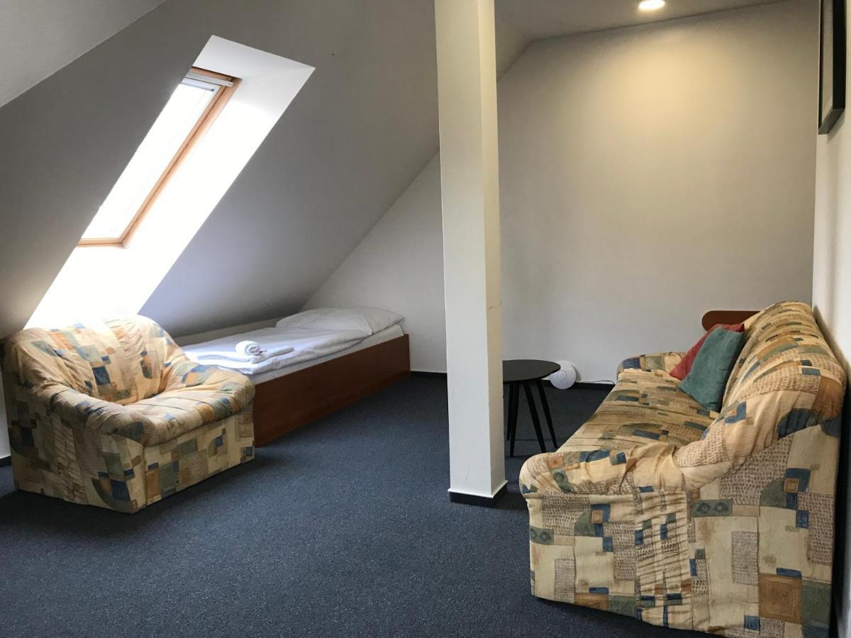 Rozmaryn Rooms & Apartments รากอฟนิก ภายนอก รูปภาพ